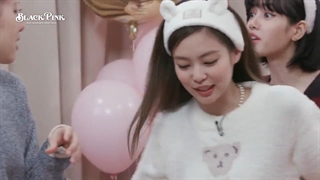 برنامه Season greetings از بلک پینک با زیرنویس چسبیده فارسی