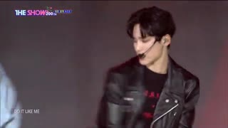 اجرای اینترو+آهنگ do it like me  از گروه A.C.E