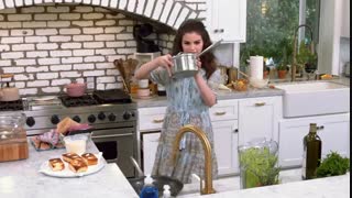 سلنا و سر اشپز