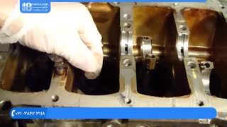 تعمیر موتور تویوتا _  تمیزکردن سطح موتور و بستن قطعات موتور