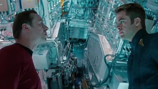 فیلم اکشن و علمی تخیلی پیشتازان فضا به سوی تاریکی 2013 دوبله فارسی