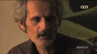 ساسان مؤیدی عکاس مستند و جنگ اهل ایران است.