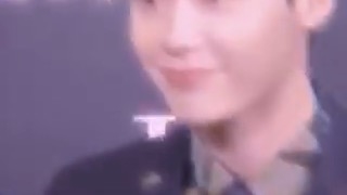 کلیپ قشنگ از لی جونگ سوک (چقد خوبه این بشرر)