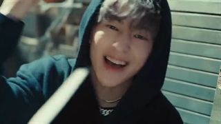 Don't Call me~Shinee موزیک ویدیو