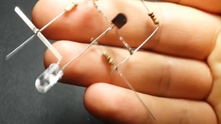 چشمک زن سه تایی فقط با یک ترانزیستور