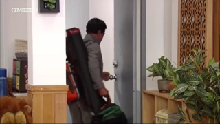 دوبله فارسی سریال پدرم عجیبه_قسمت 54