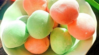 این قسمت سارا (من) خل میشود XD از دسته این جیمین کیوت چیکار کنم آخههه شبیهشه لعنتییییییی کیوت عین خودشه(;´༎ຶٹ༎ຶ`)