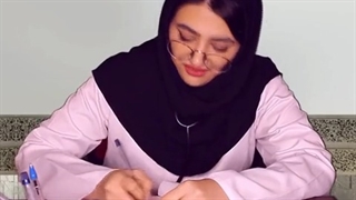 مشکلات دکترا (تصور استیکر خنده به صورت کجی) توضیحات ضروری