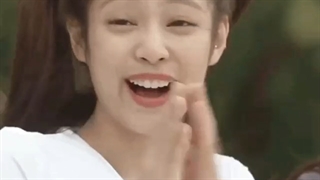 جنی چقدر با این موها کیوت میشهههههههههههههههههههههههه*-*بیا کپ*-*