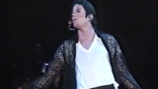 میکس کنسرت های you are not alone مایکل جکسون♡