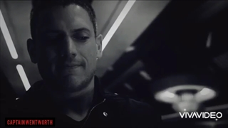 میکس لئونارد اسنارت Wentworth miller