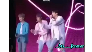 کلیپ غمگین از BTS حتما هم باید ببینید که بفهمید اونا هم ادم هستن مخصوصا هیترا باید اینو ببین