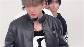 آپدیت تیک تاک Teen Vogue با چالش Team Spirit با پسرا 