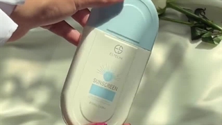 ضدآفتاب استلین ضدلک بیرنگ