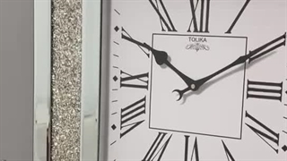 ساعت دیواری مدرن