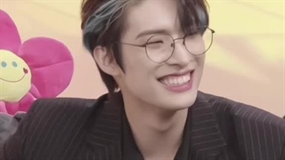 می‌خوام براتون ترجمه بذارم تورو خدا بگین حوصلم سر رفت ایش