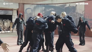 پشت صحنه فیلم برداری موزیک ویدیو bad desire انهایپن البوم DESIRE: UNLEASH +زیرنویس فارسی